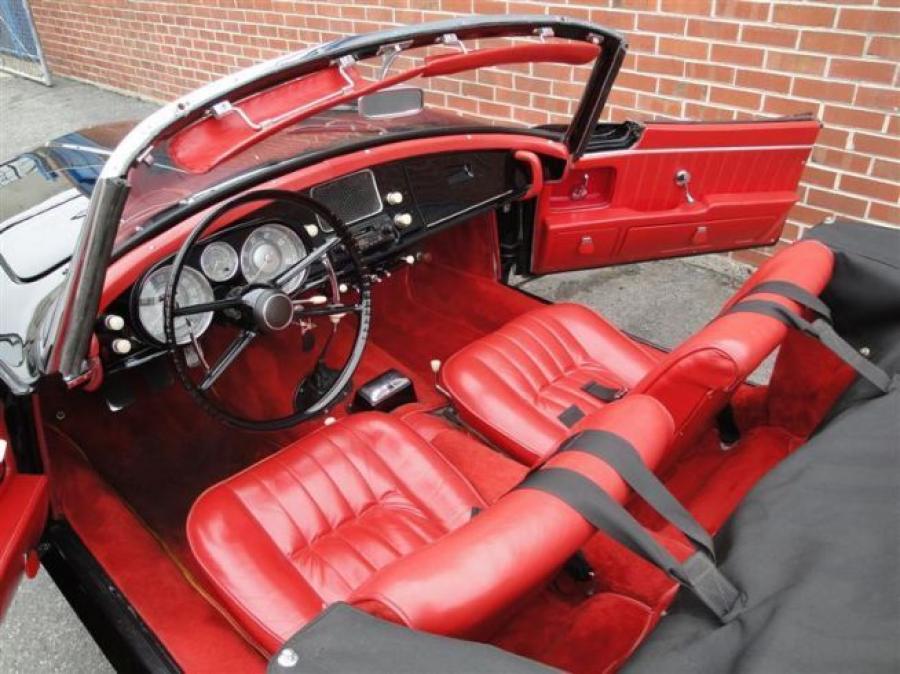 Интерьер BMW 507 (Series II) 1957 года  (фото 98 из 177)